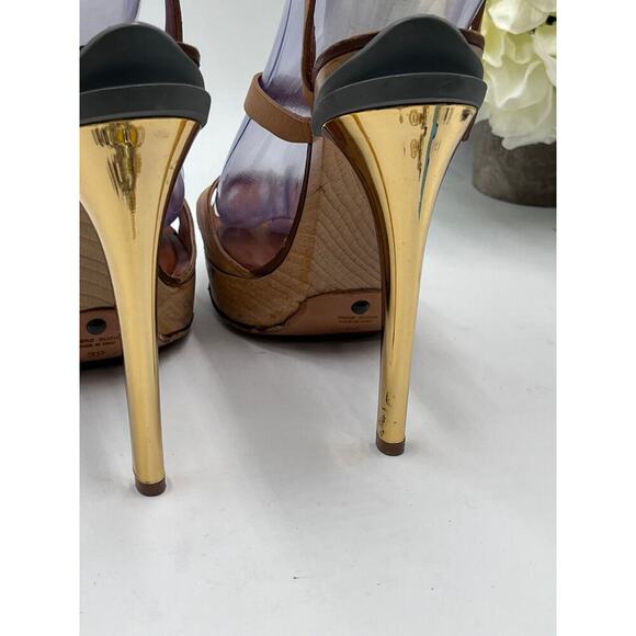 Lanvin‎ 2012 ETE "Opanca" Tan Buckle Strap Gold Wood Platform Stilettos 39/8-8.5 - Picture 4 of 12